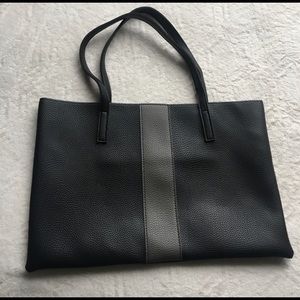 Vince Camuto purse , bag great condition nice style
